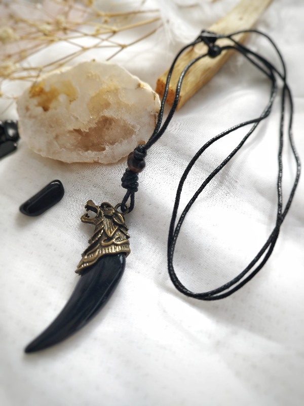 Čarodějný náhrdelník