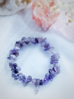 Léčivý náramek z ametystu