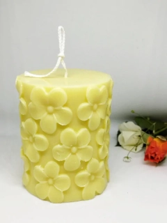 Květinová svíčka - vůně citrónu