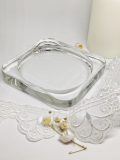 Skleněný podtácek pod svíčky